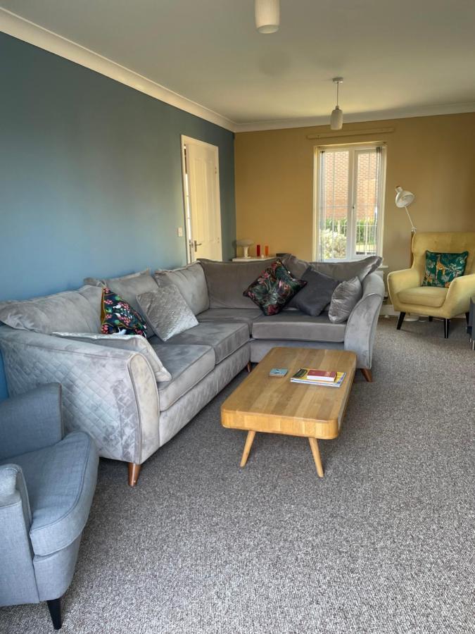 Stunning Large Detached Gloucester, 4 Beds, 3 Bedroom, 2 Bathroom Property, Nr Chelt, The Docks And Quays Sleeps 6 Exterior foto