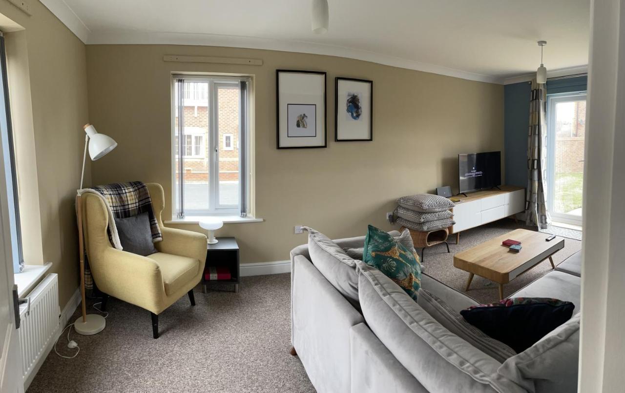 Stunning Large Detached Gloucester, 4 Beds, 3 Bedroom, 2 Bathroom Property, Nr Chelt, The Docks And Quays Sleeps 6 Exterior foto